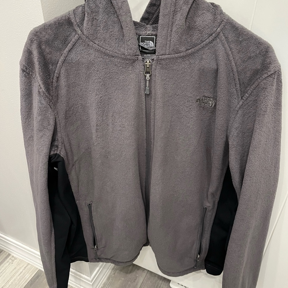The North Face Women’s Zip Up with Hood